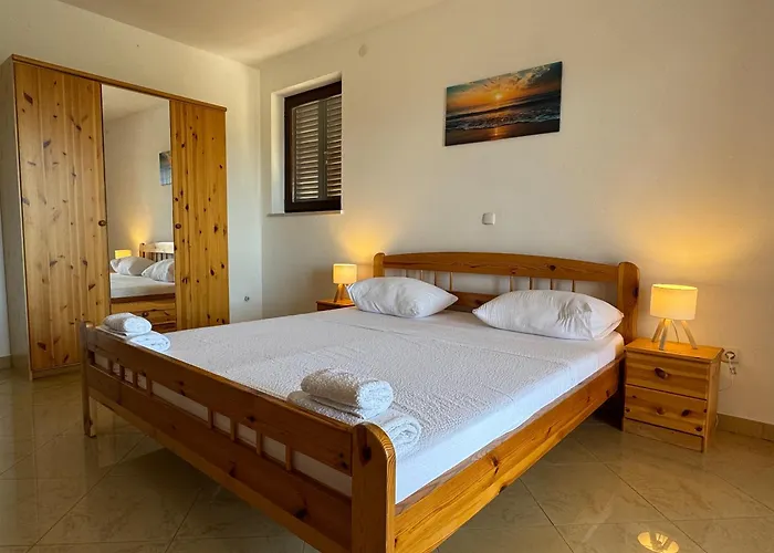 Bernarda 1 Apartment *