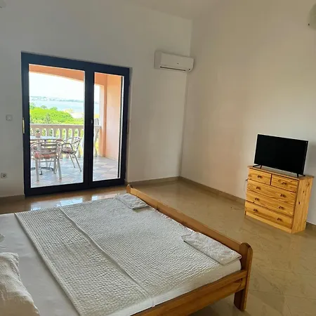 Bernarda 1 Apartment