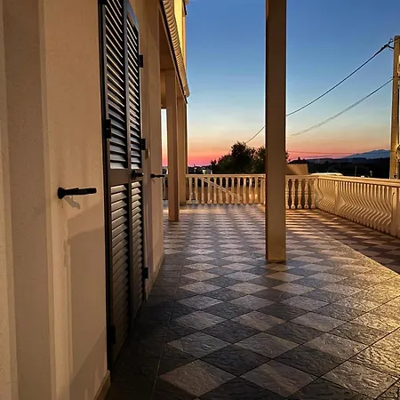 Bernarda 1 Appartement *