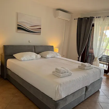 Appartement Bernarda 1 *