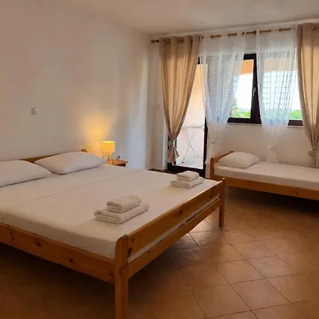 Bernarda 1 Appartement Nin