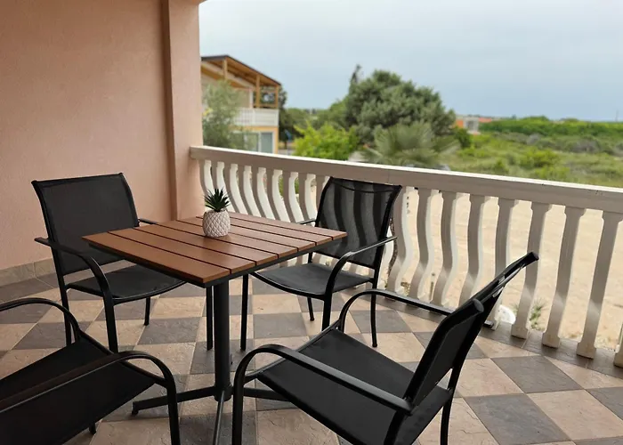 Апартаменты Bernarda 1 Нин