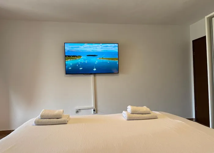 Bernarda 1 Апартаменты Нин